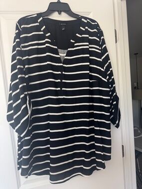 torrid Black & White Striped V-Neck Tunic